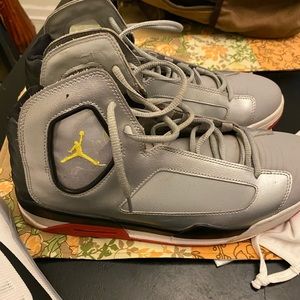 Gray men’s Jordan’s